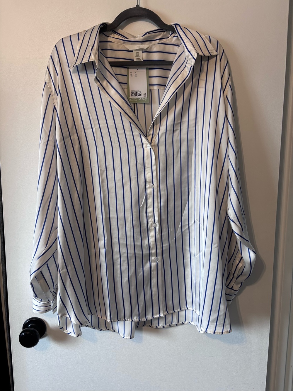 H&M White Button-Down Shirt with Royal Blue Stripes
